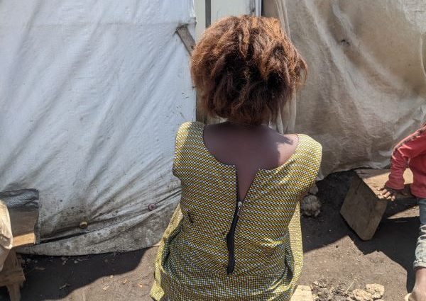 Une des victimes d’abus sexuels vivant dans un camp de déplacés de guerre à Goma © Photo Katembo Mbuto Victoire